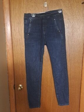 Alembika Womens Skinny Leg Blue Jeans . Drawstring Closure, Size 1.